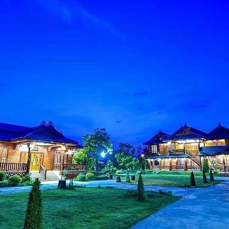 Baan Maneekan Sukhothai Bagian luar foto
