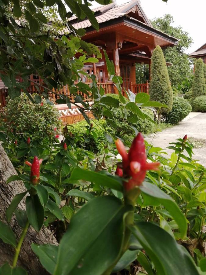 Baan Maneekan Sukhothai Bagian luar foto