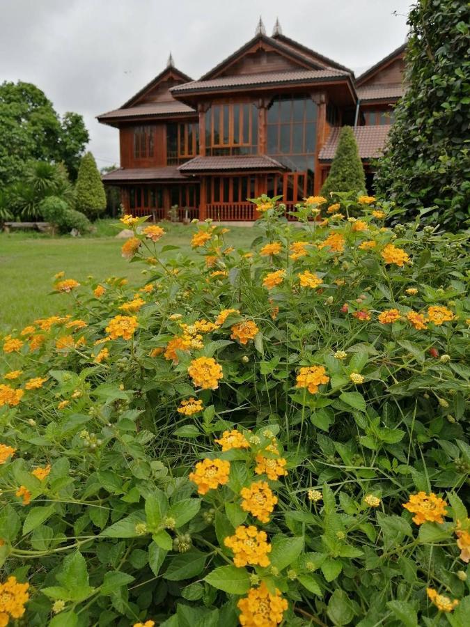 Baan Maneekan Sukhothai Bagian luar foto